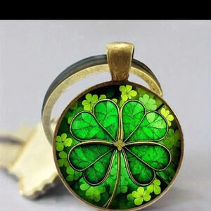 Four-leaf Lucky Grass Glass Cabochon Key Ring Pendants NWT..stainless steel